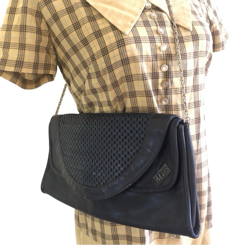 Vintage Italian Navy Leather Purse with Chain Strap. Shoulder Bag by MARA Italy